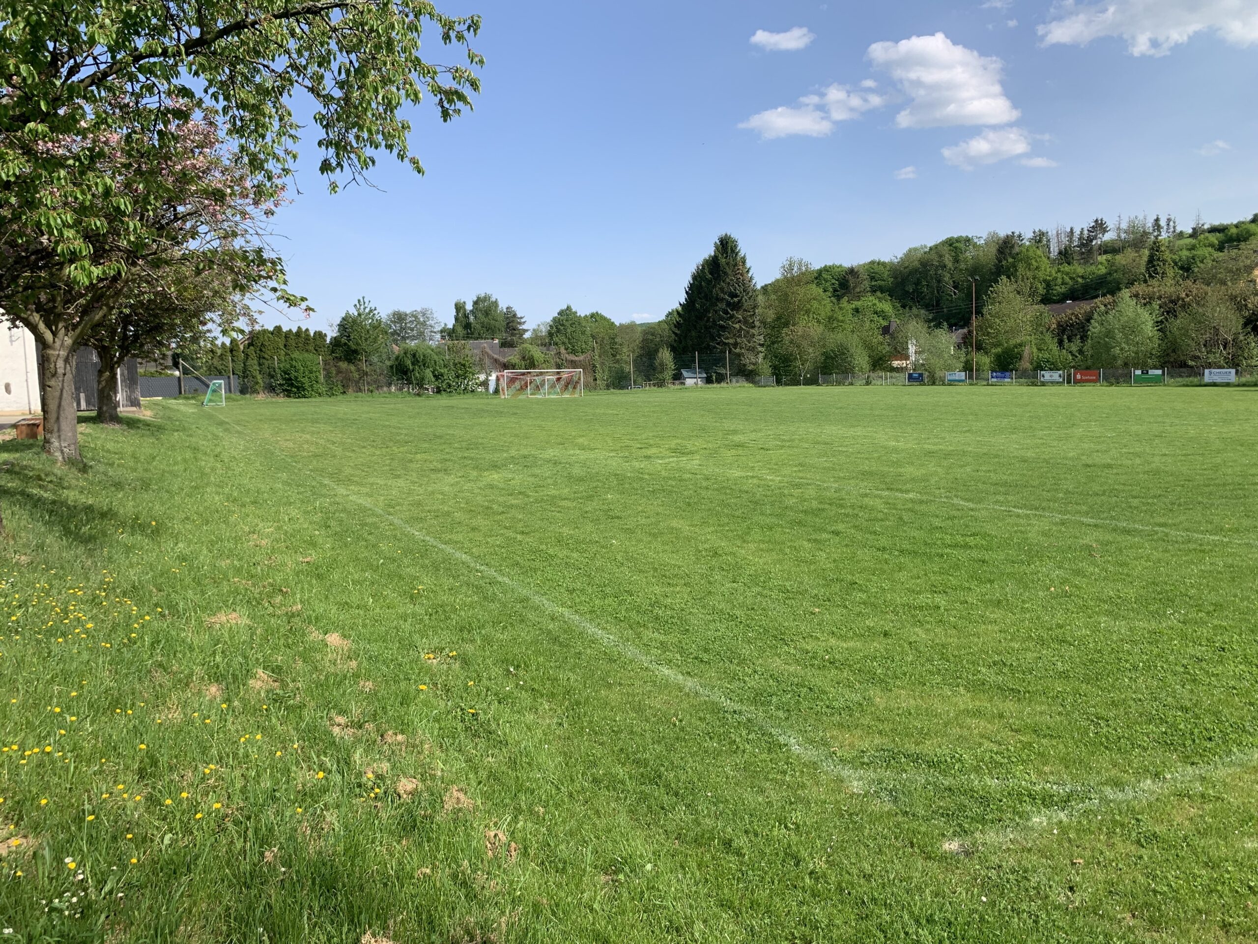 Sportplatz_Niederdürenbach_1